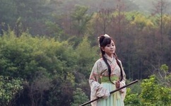 再用点力草丛里做